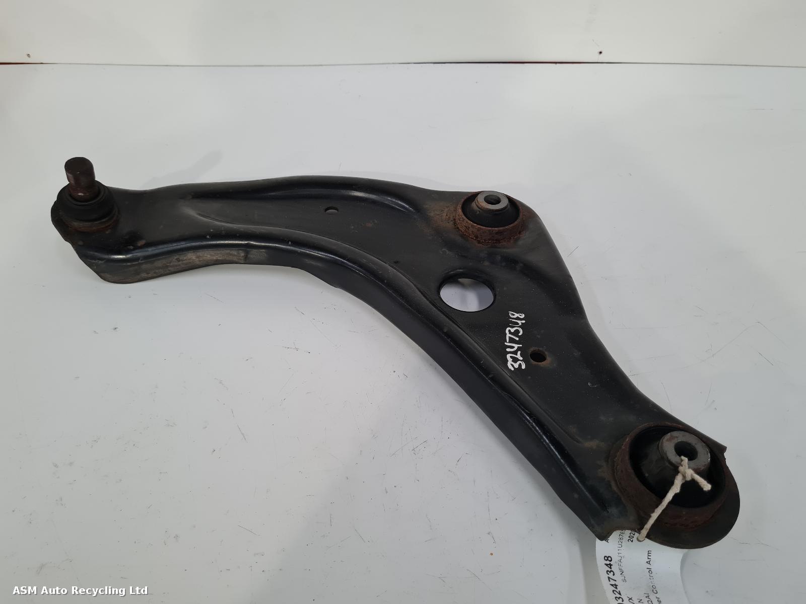 View Auto part LF Lower Control Arm Nissan Qashqai 2020