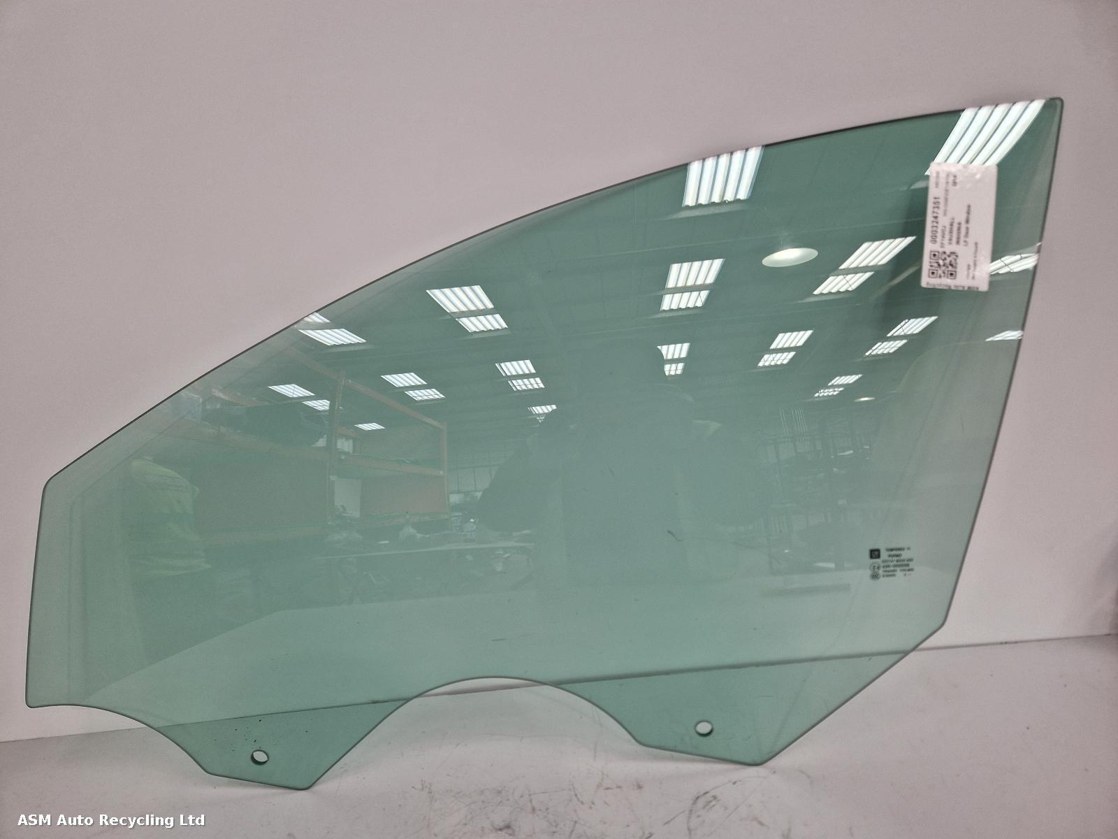 View Auto part LF Door Window Vauxhall Insignia 2014