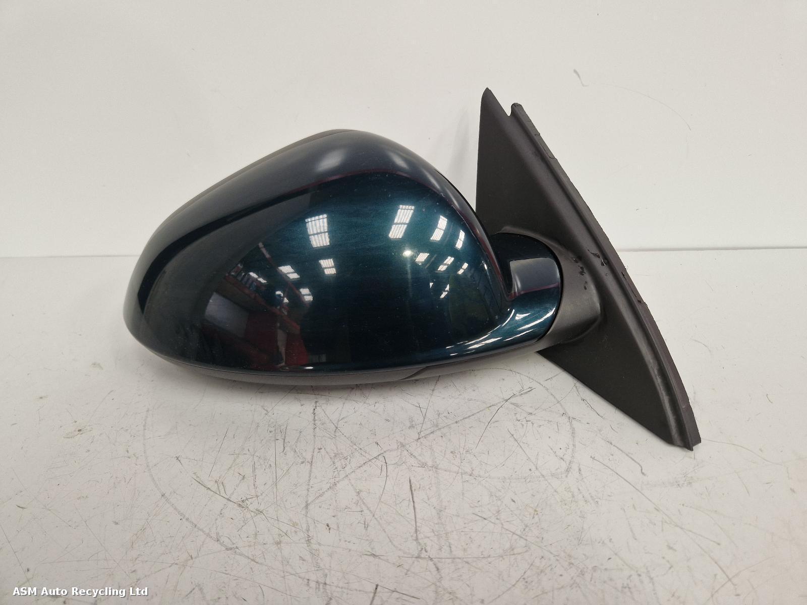 View Auto part R Door Mirror Vauxhall Insignia 2014