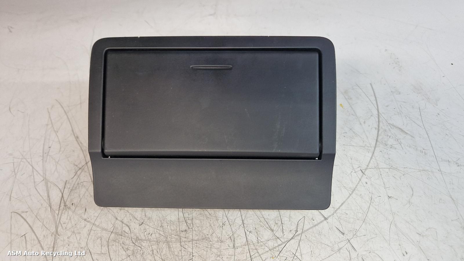 View Auto part Radio Display Audi A1 2011
