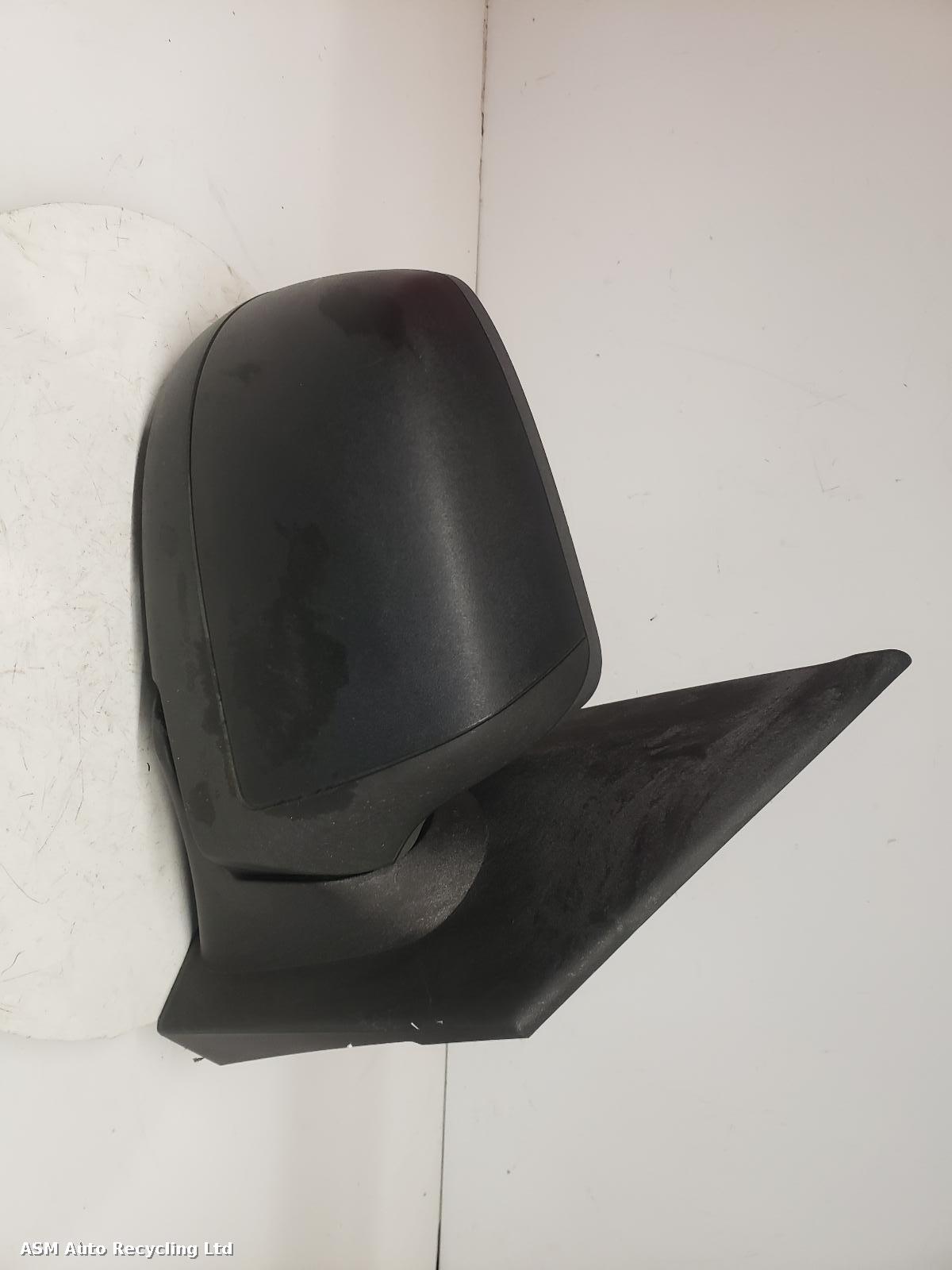 View Auto part R Door Mirror Ford Fusion 2010