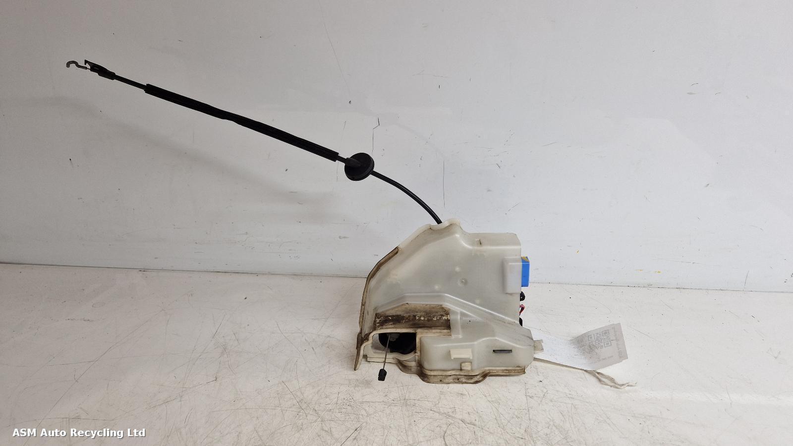 View Auto part Door Lock Assembly Volkswagen Golf 2012
