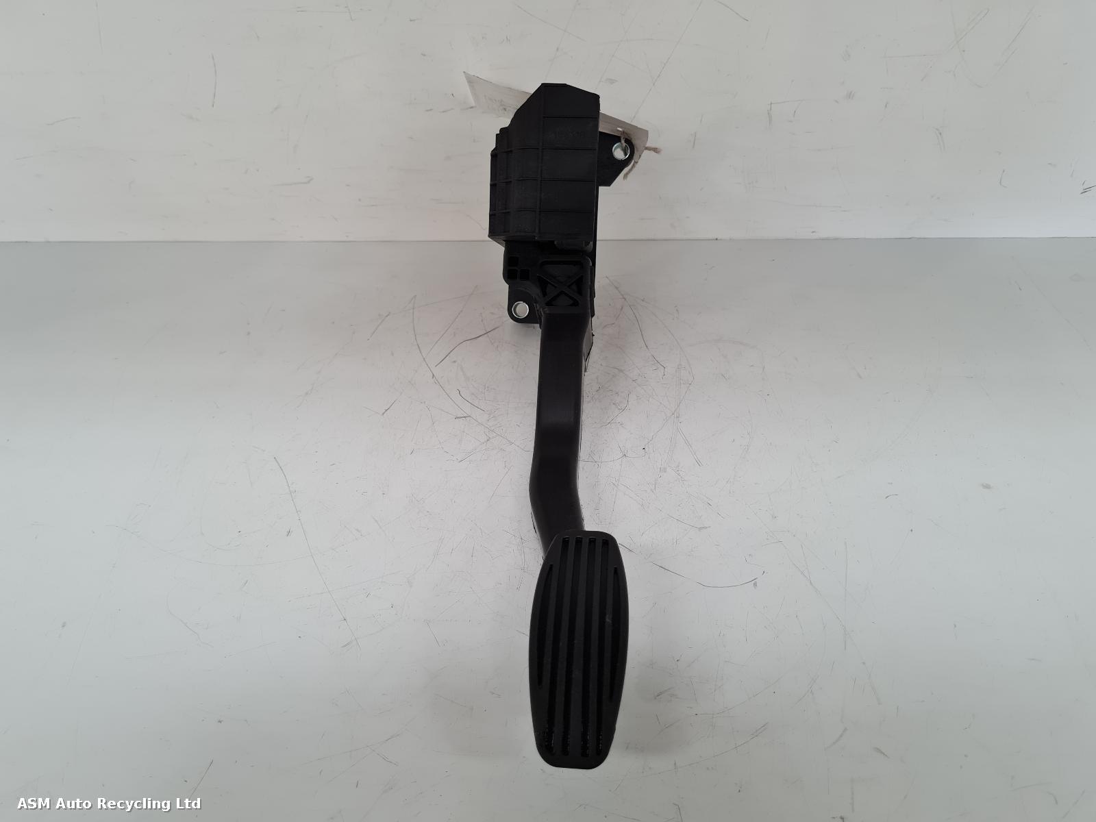 View Auto part Pedal Potentiometer Fiat 500 2011