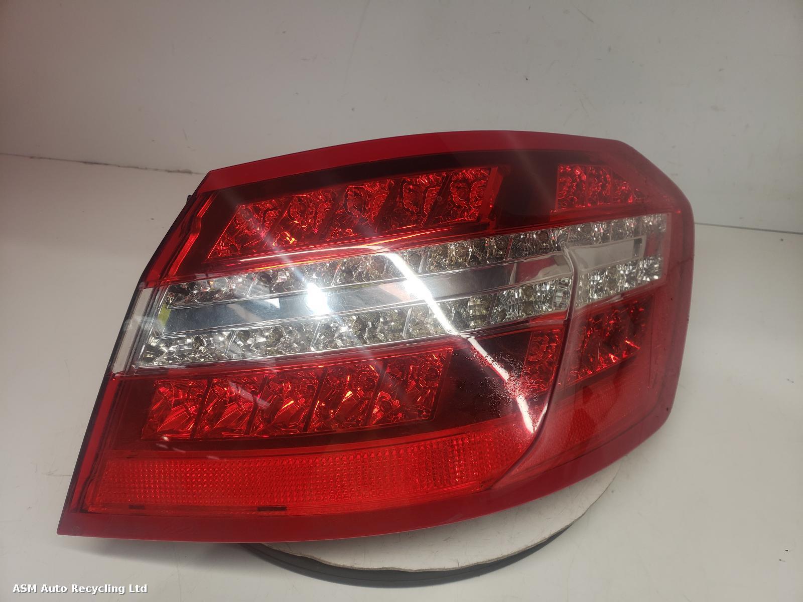 View Auto part R Taillight Mercedes E Class 2010