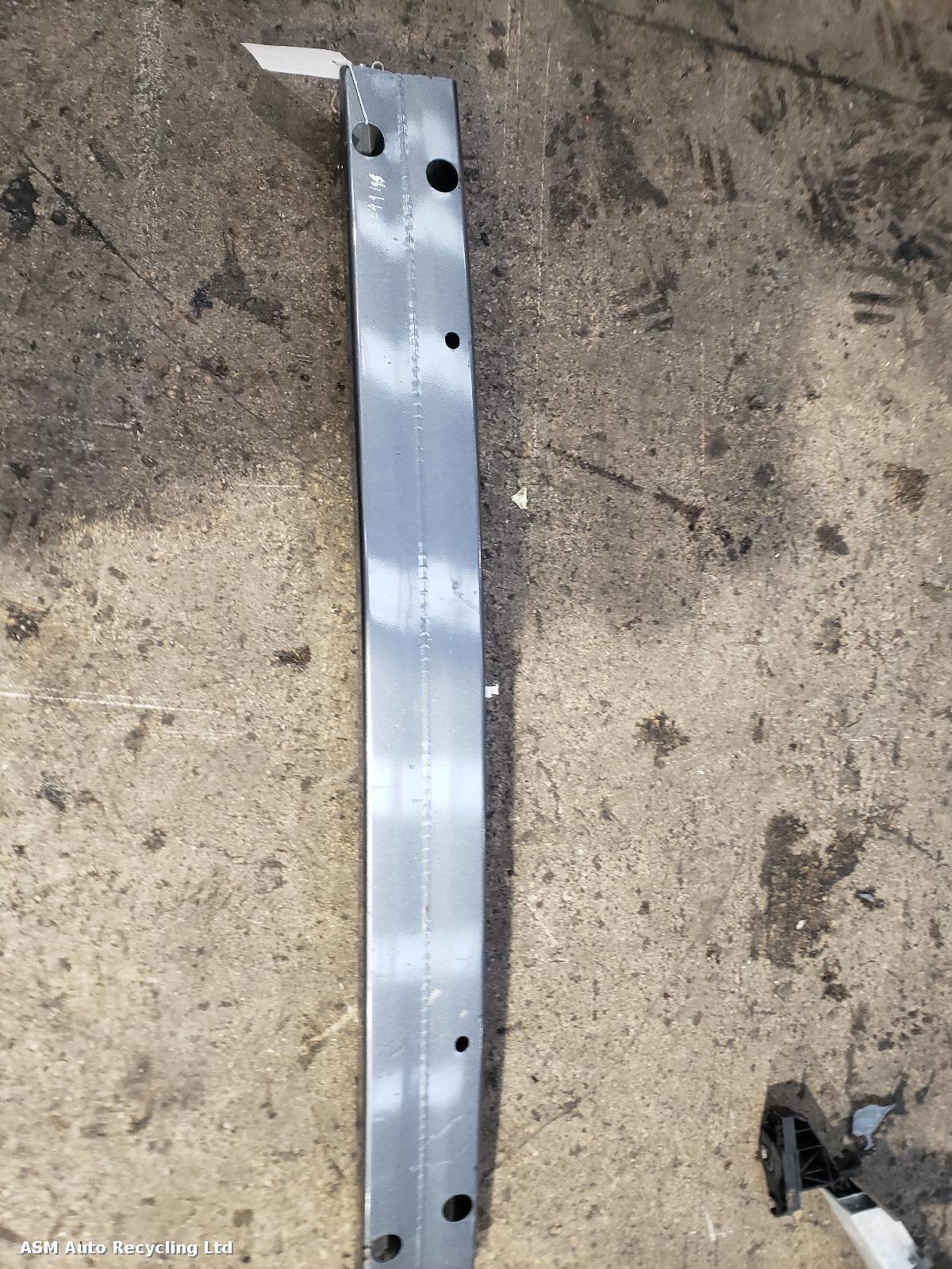 View Auto part Rear Bumper Reinforcement Nissan Juke 2014