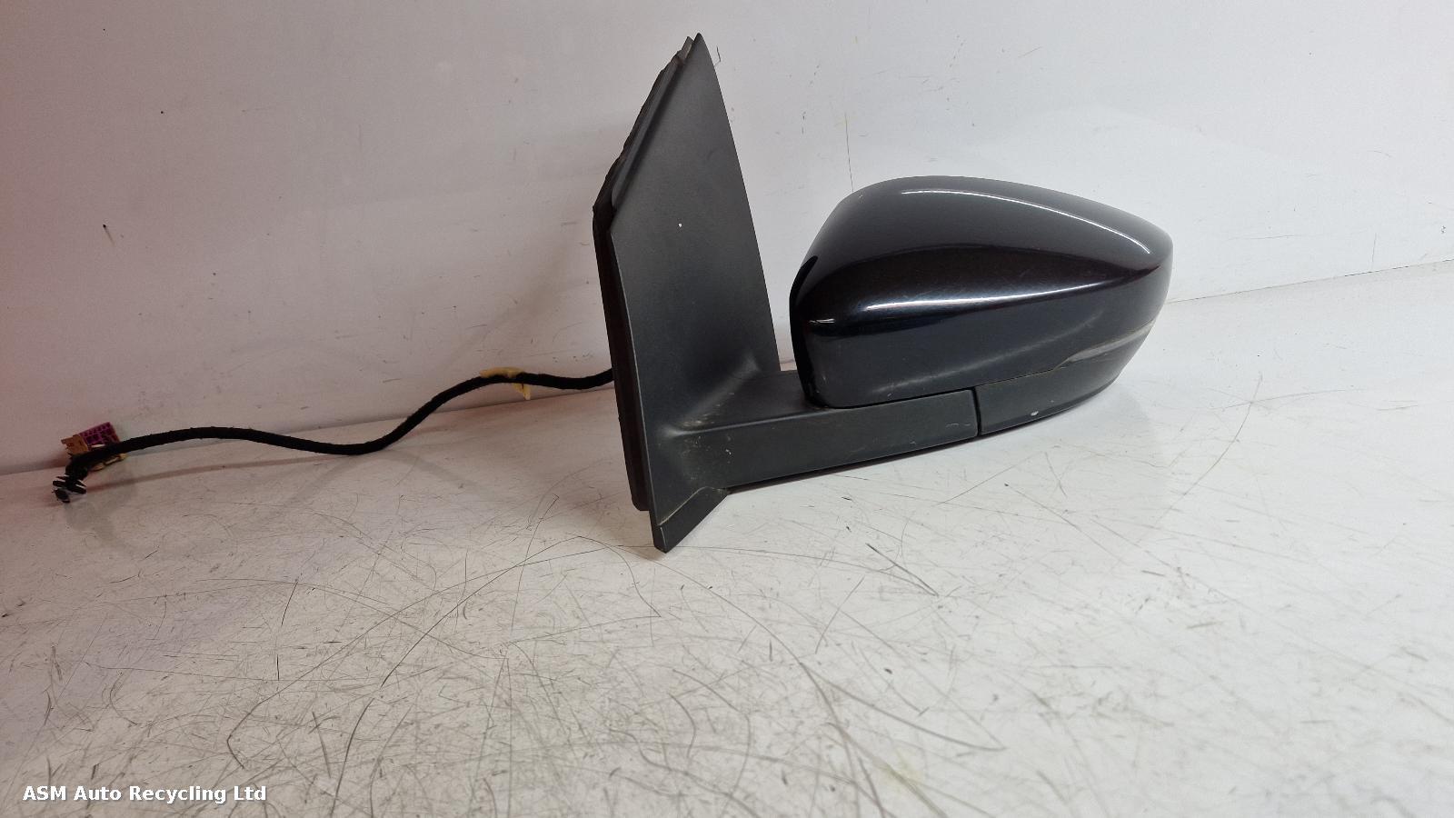 View Auto part L Door Mirror Volkswagen Polo 2009