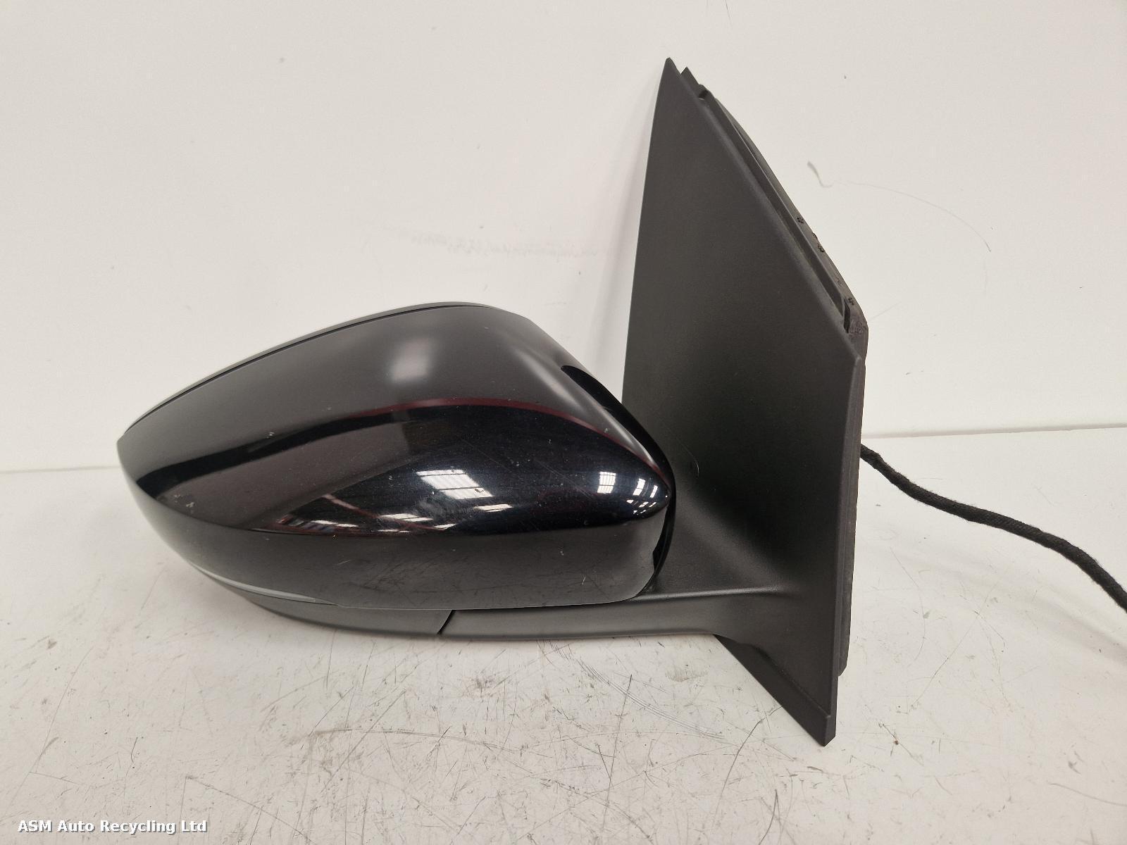 View Auto part R Door Mirror Volkswagen Polo 2009