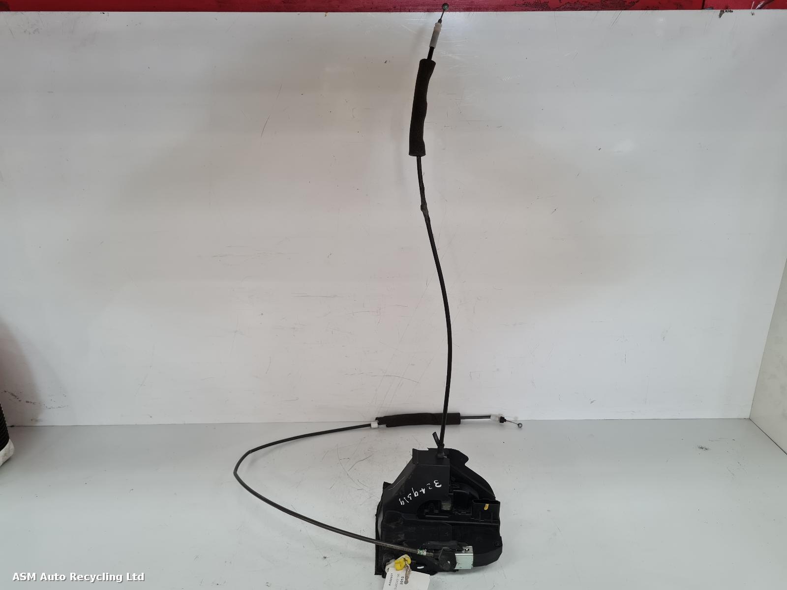 View Auto part Door Lock Assembly Nissan Juke 2010