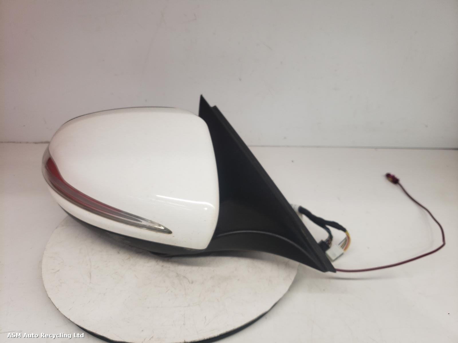 View Auto part R Door Mirror Mercedes C Class 2015