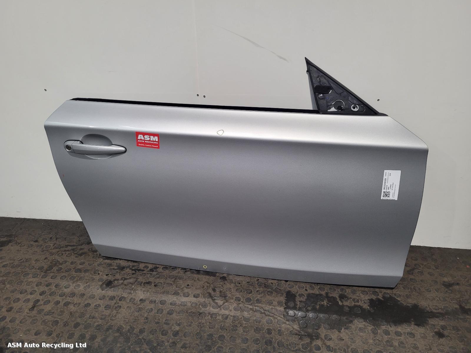 View Auto part R Front Door Bmw 1 Series 2009