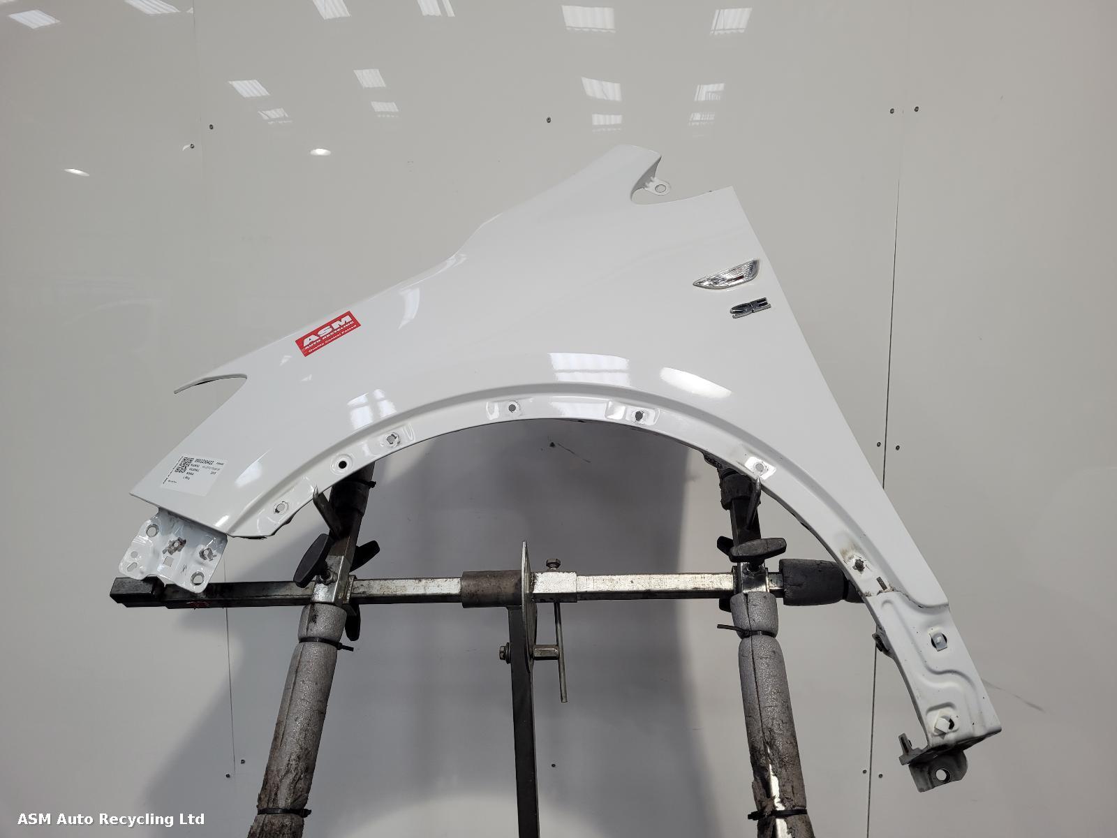 View Auto part L Wing Vauxhall Mokka 2015