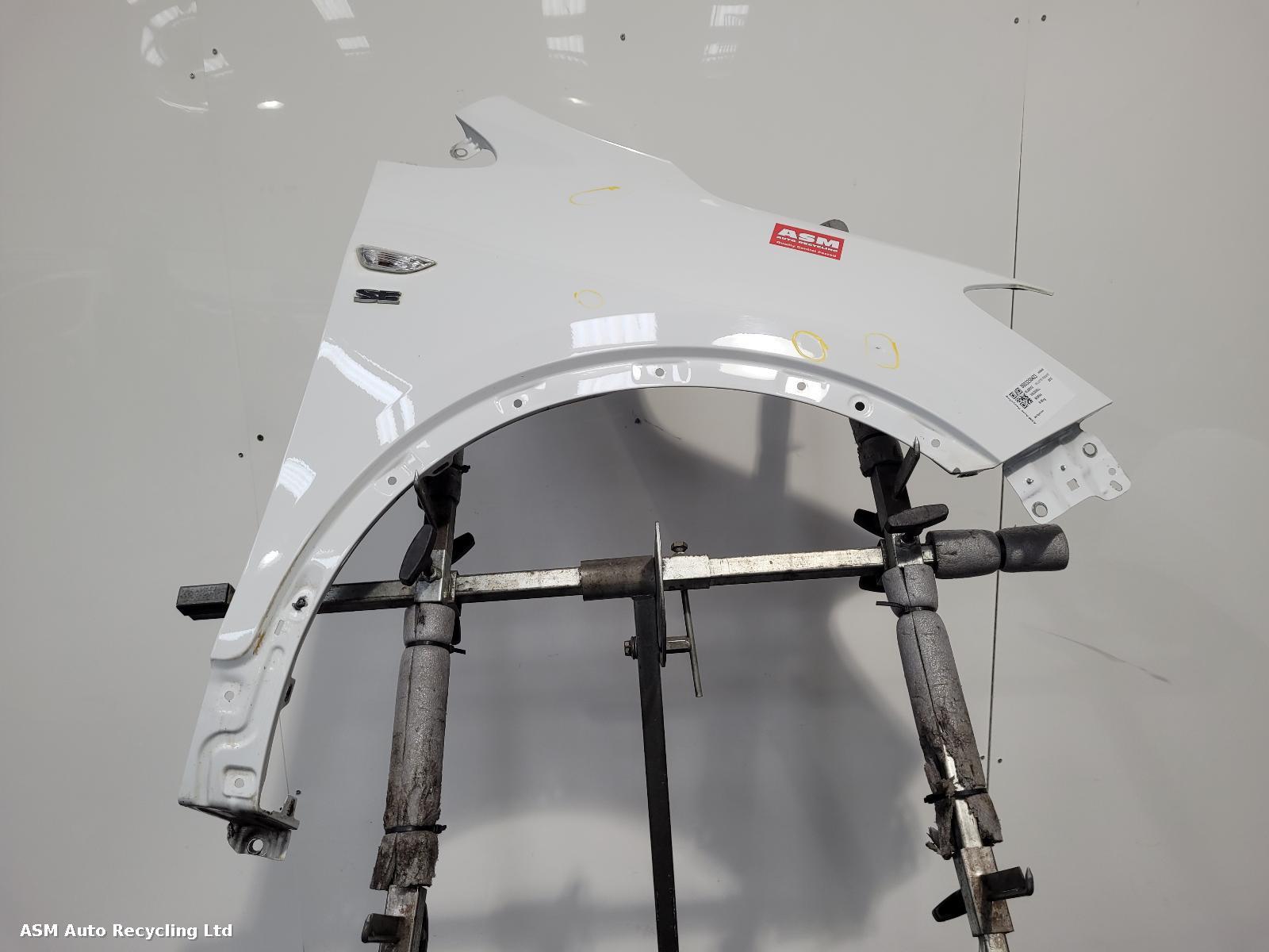 View Auto part R Wing Vauxhall Mokka 2015