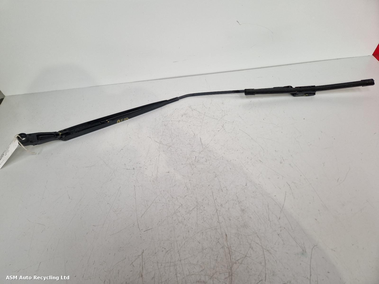 View Auto part Wiper Arm Vauxhall Mokka 2015