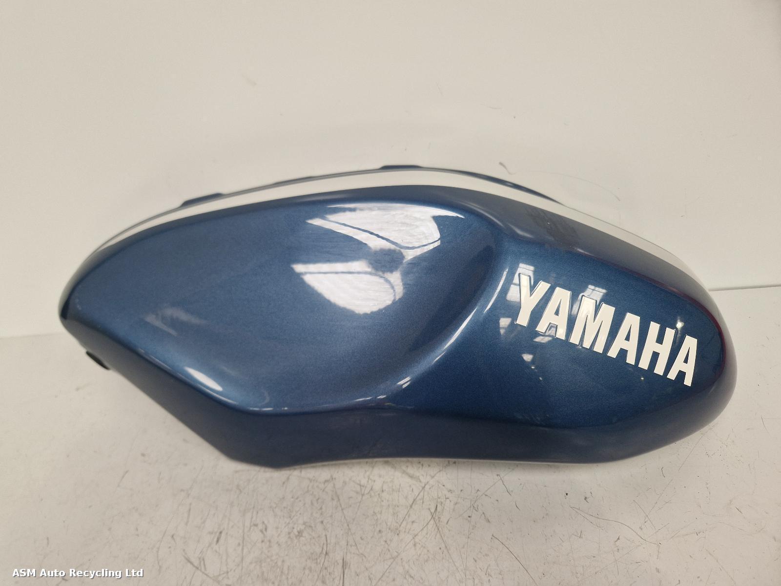 View Auto part Tank Trim Yamaha Xsr900 2016