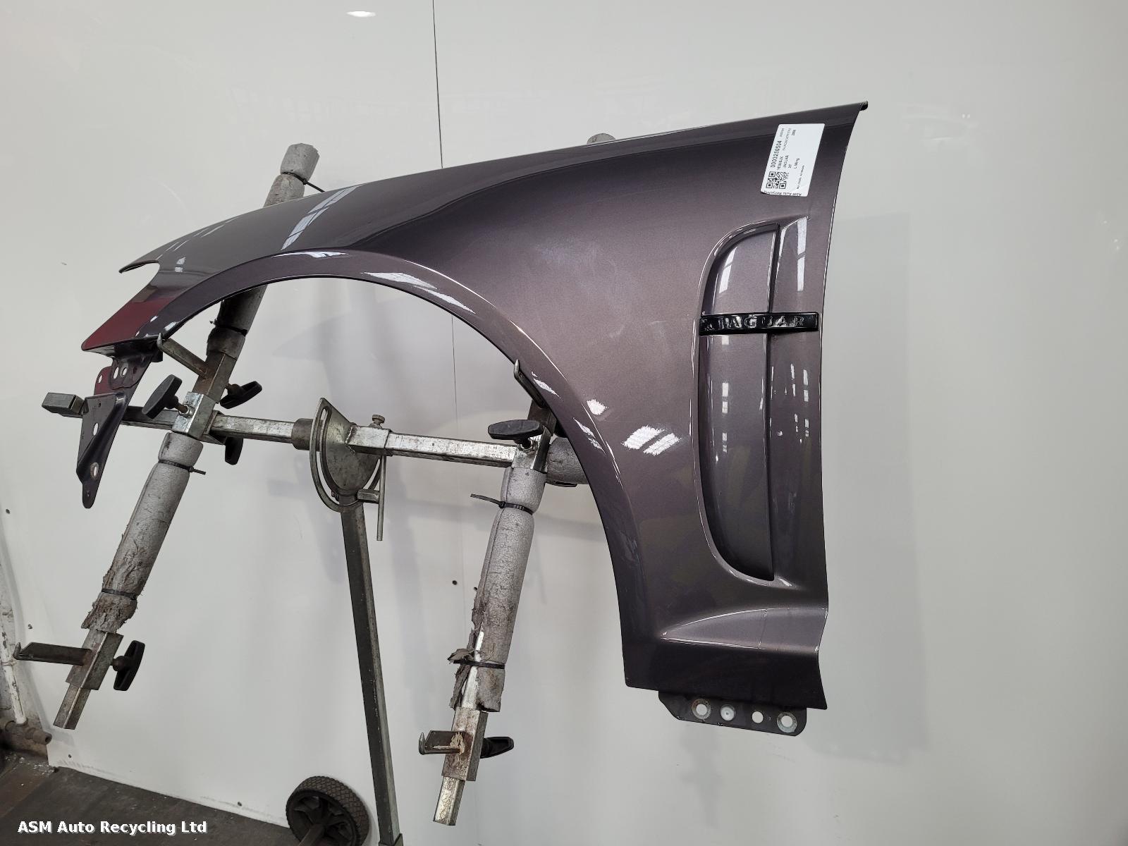 View Auto part L Wing Jaguar Xf 2008