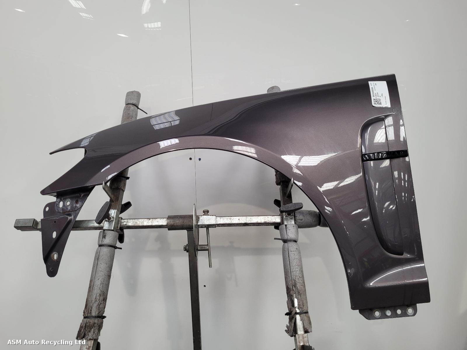 View Auto part L Wing Jaguar Xf 2008