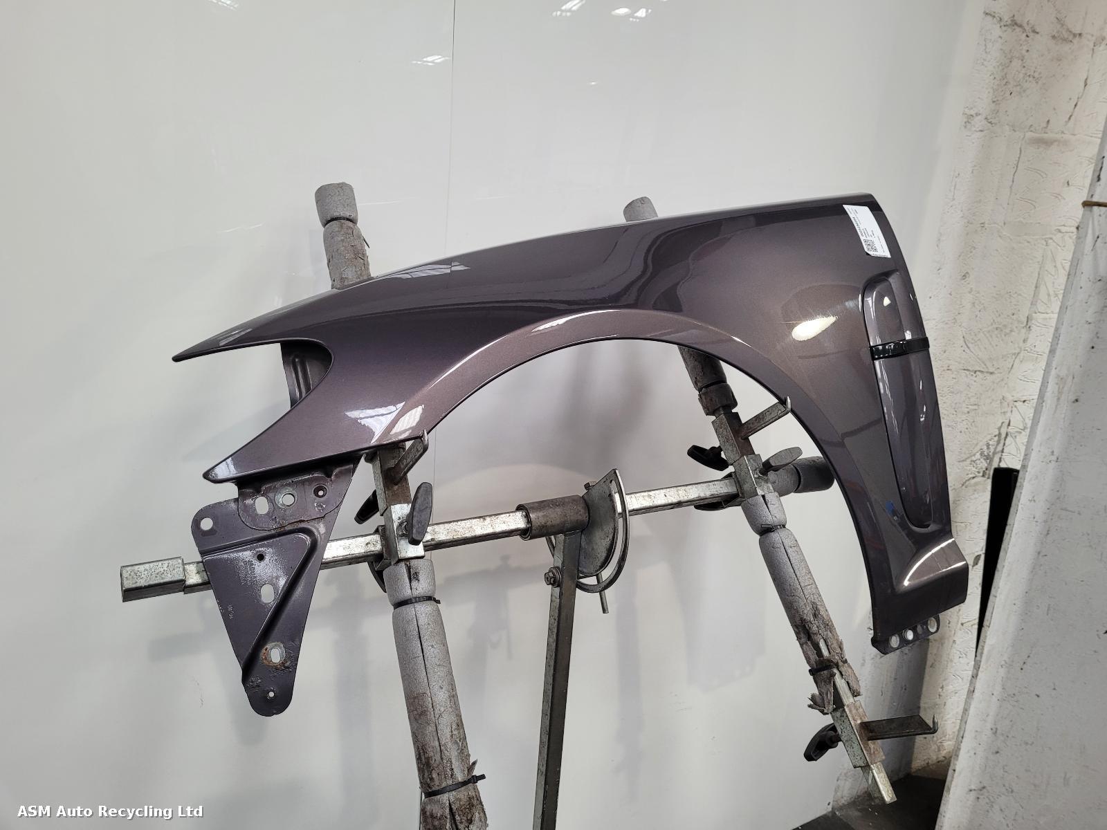 View Auto part L Wing Jaguar Xf 2008