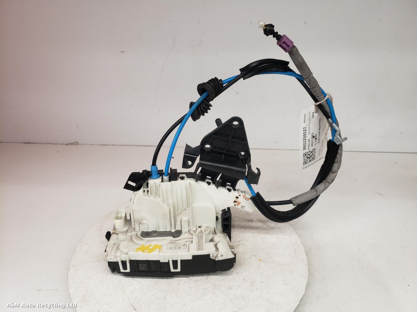 View Auto part Door Lock Assembly Mercedes C Class 2014