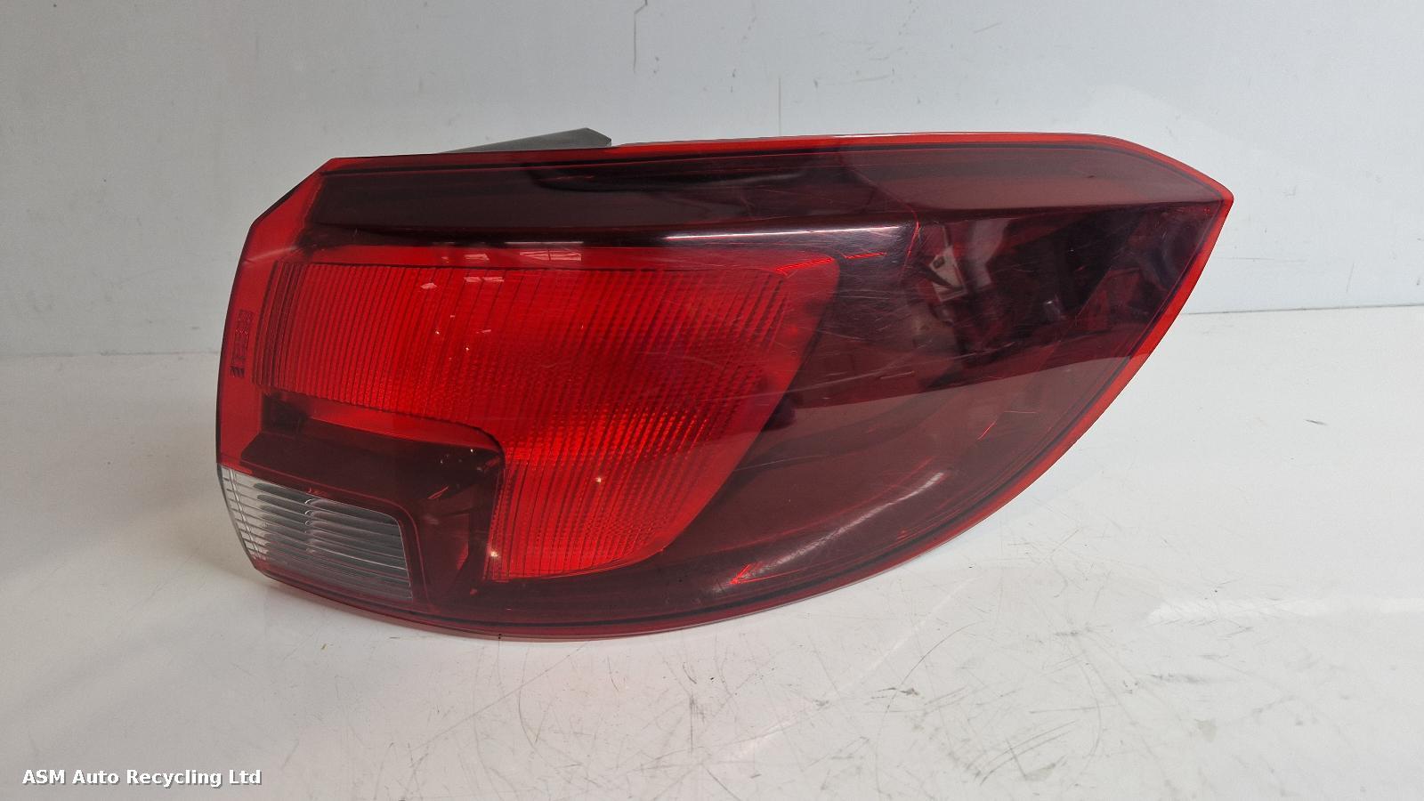 View Auto part R Taillight Vauxhall Astra 2020