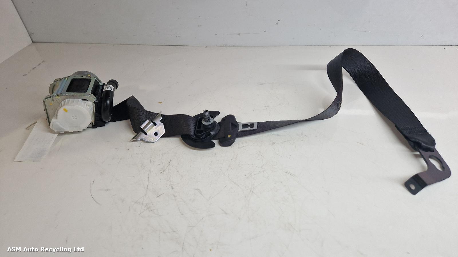 View Auto part Seat Belt Vauxhall Astra 2020