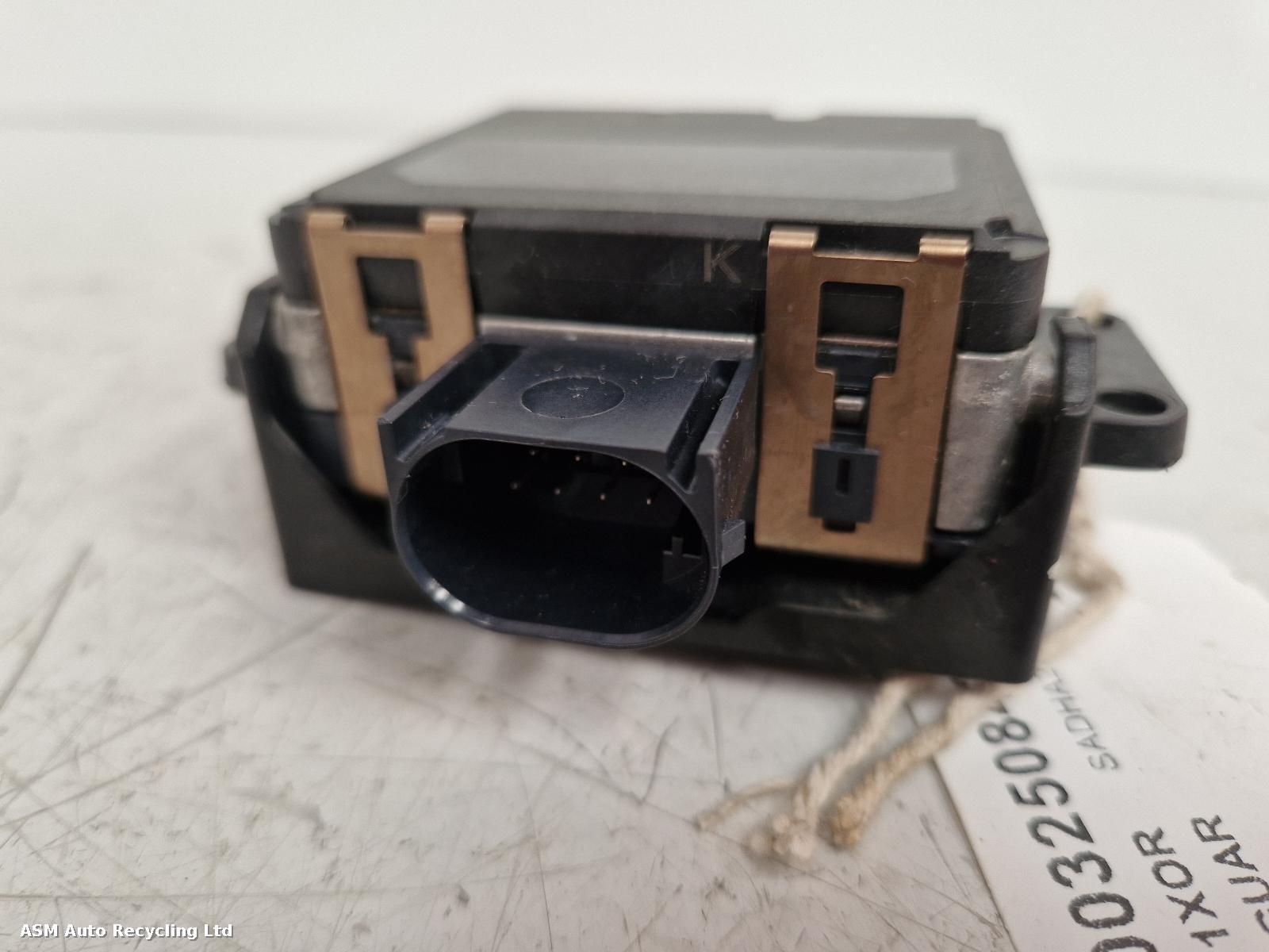 View Auto part Radar Sensor Jaguar I-pace 2022