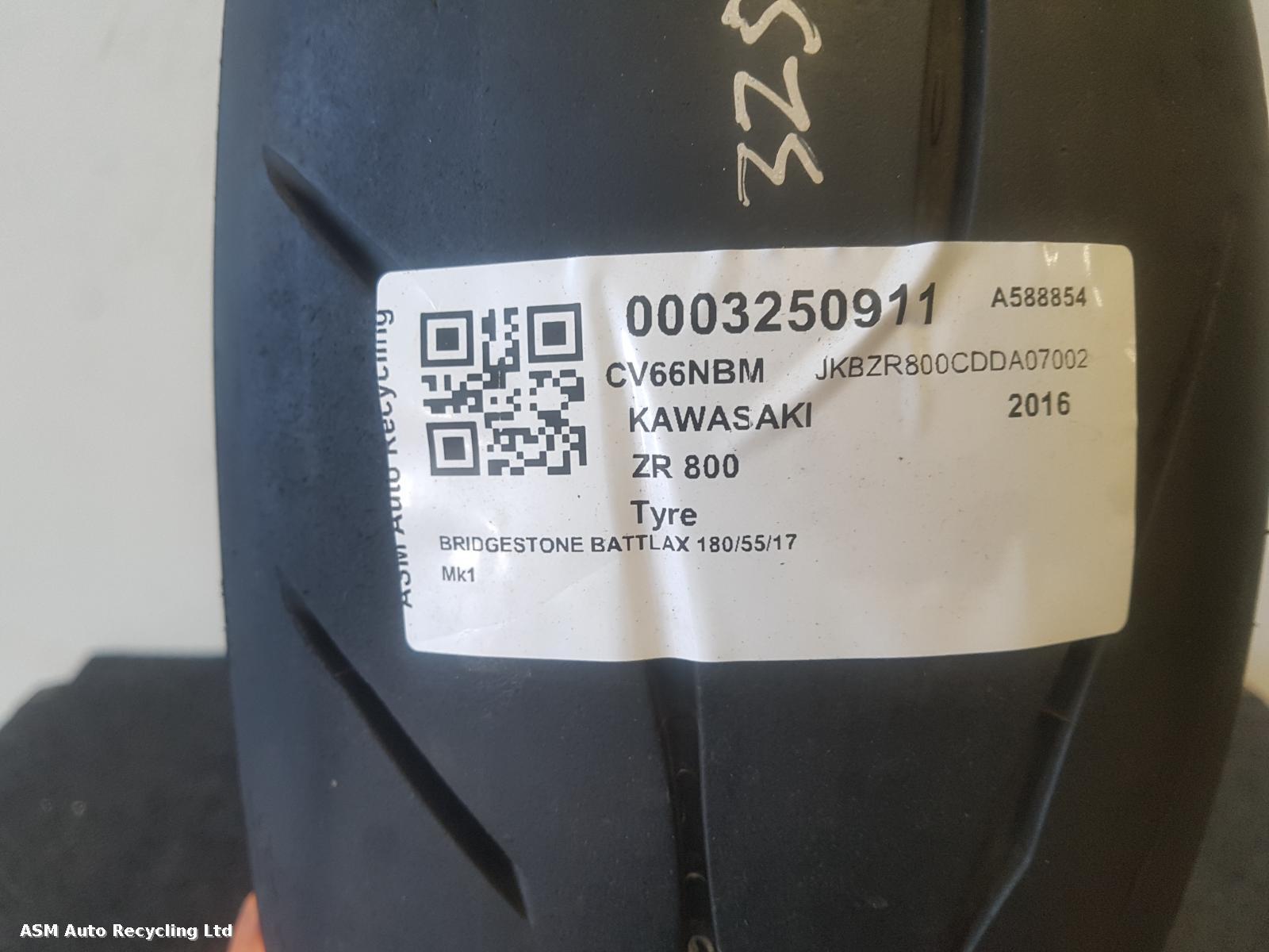 View Auto part Tyre Kawasaki Zr 800 2016