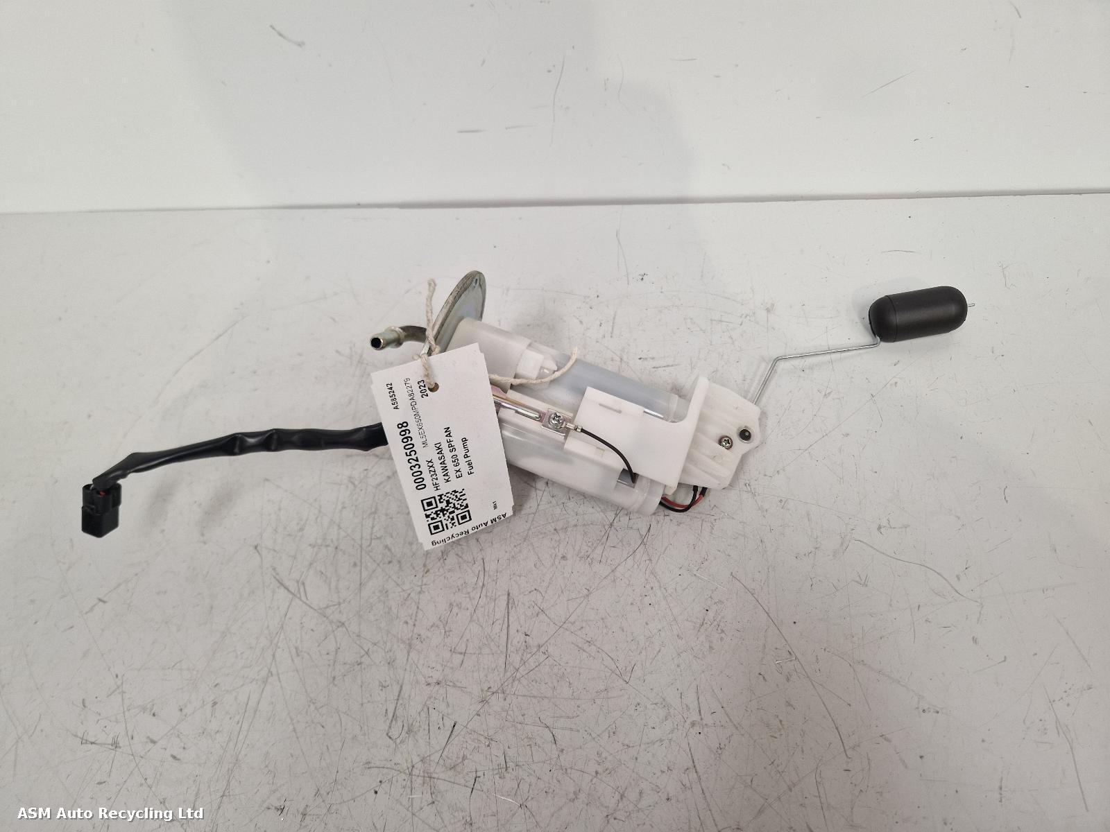 View Auto part Fuel Pump Kawasaki Ex 650 Spfan 2023