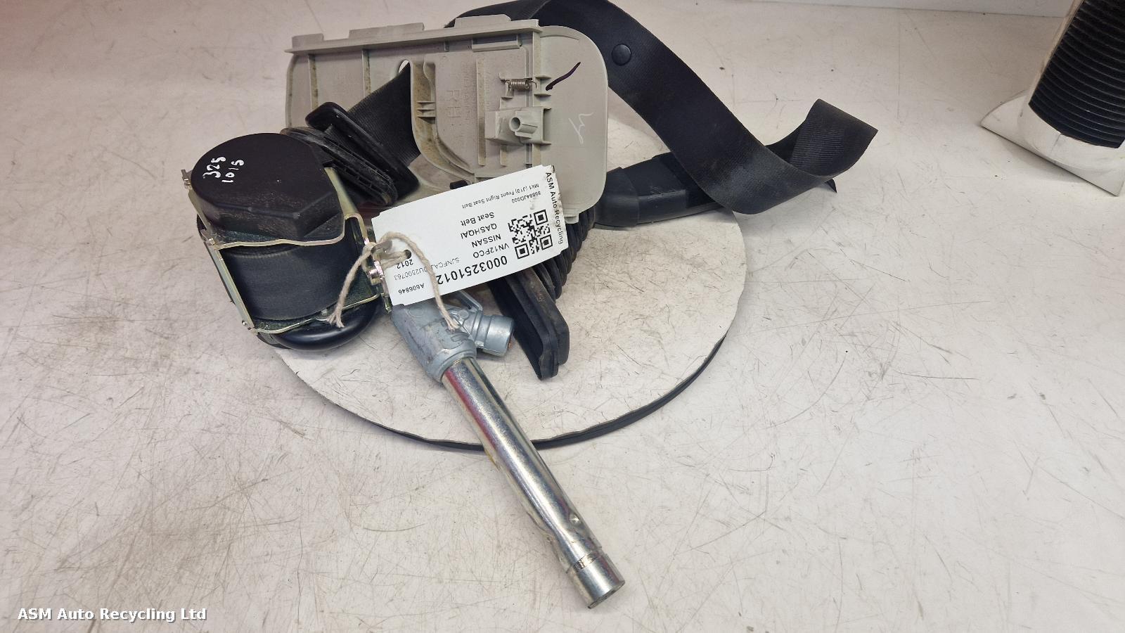 View Auto part Seat Belt Nissan Qashqai 2012