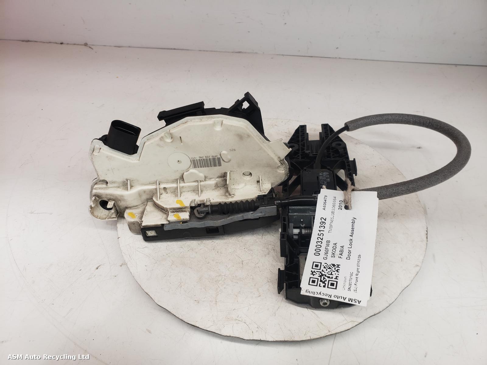 View Auto part Door Lock Assembly Skoda Fabia 2010
