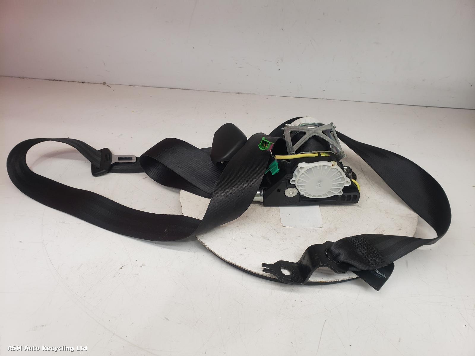 View Auto part Seat Belt Skoda Fabia 2010