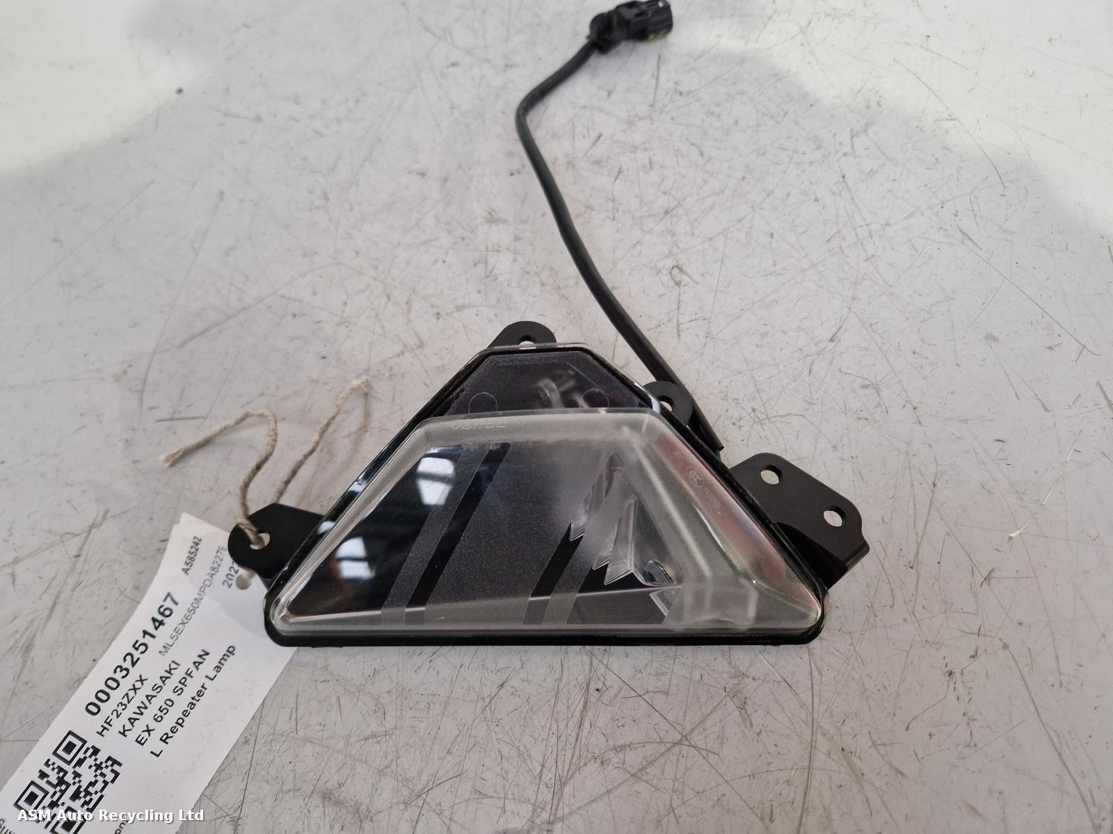 View Auto part L Repeater Lamp Kawasaki Ex 650 Spfan 2023