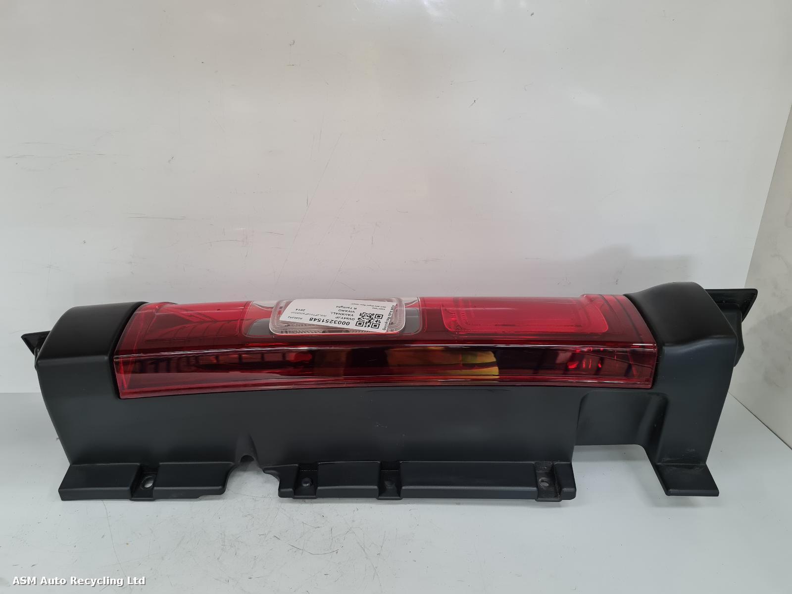 View Auto part R Taillight Vauxhall Vivaro 2014