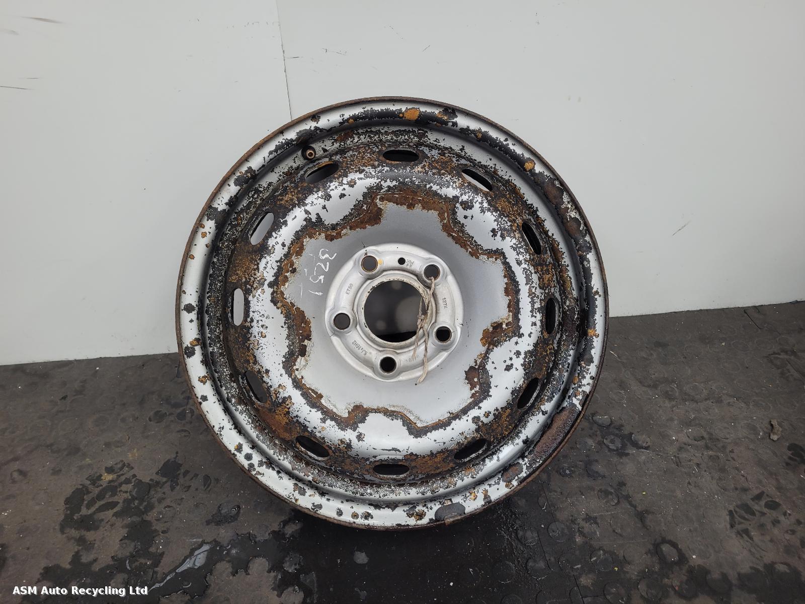View Auto part Wheel Vauxhall Vivaro 2014