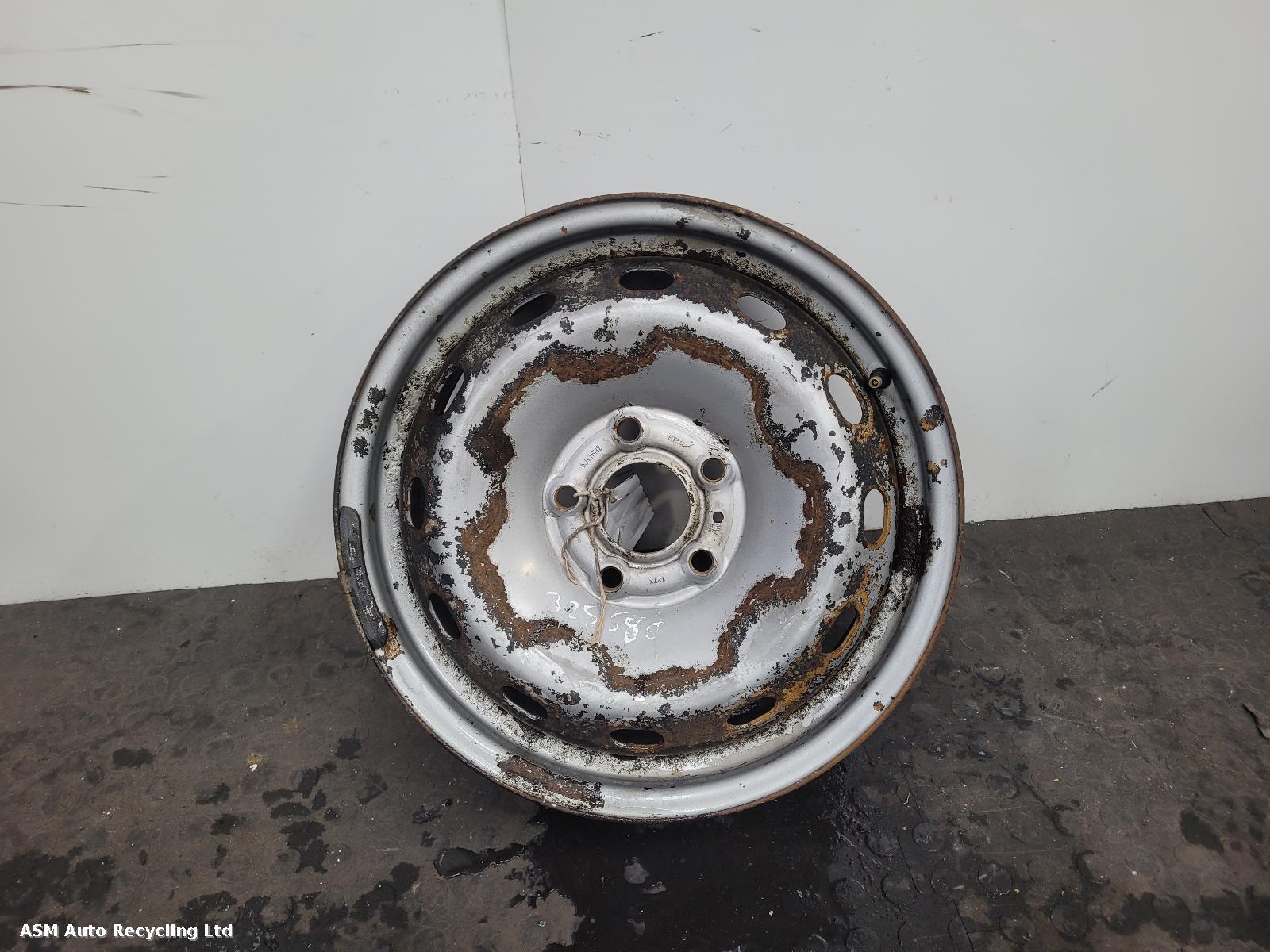 View Auto part Wheel Vauxhall Vivaro 2014