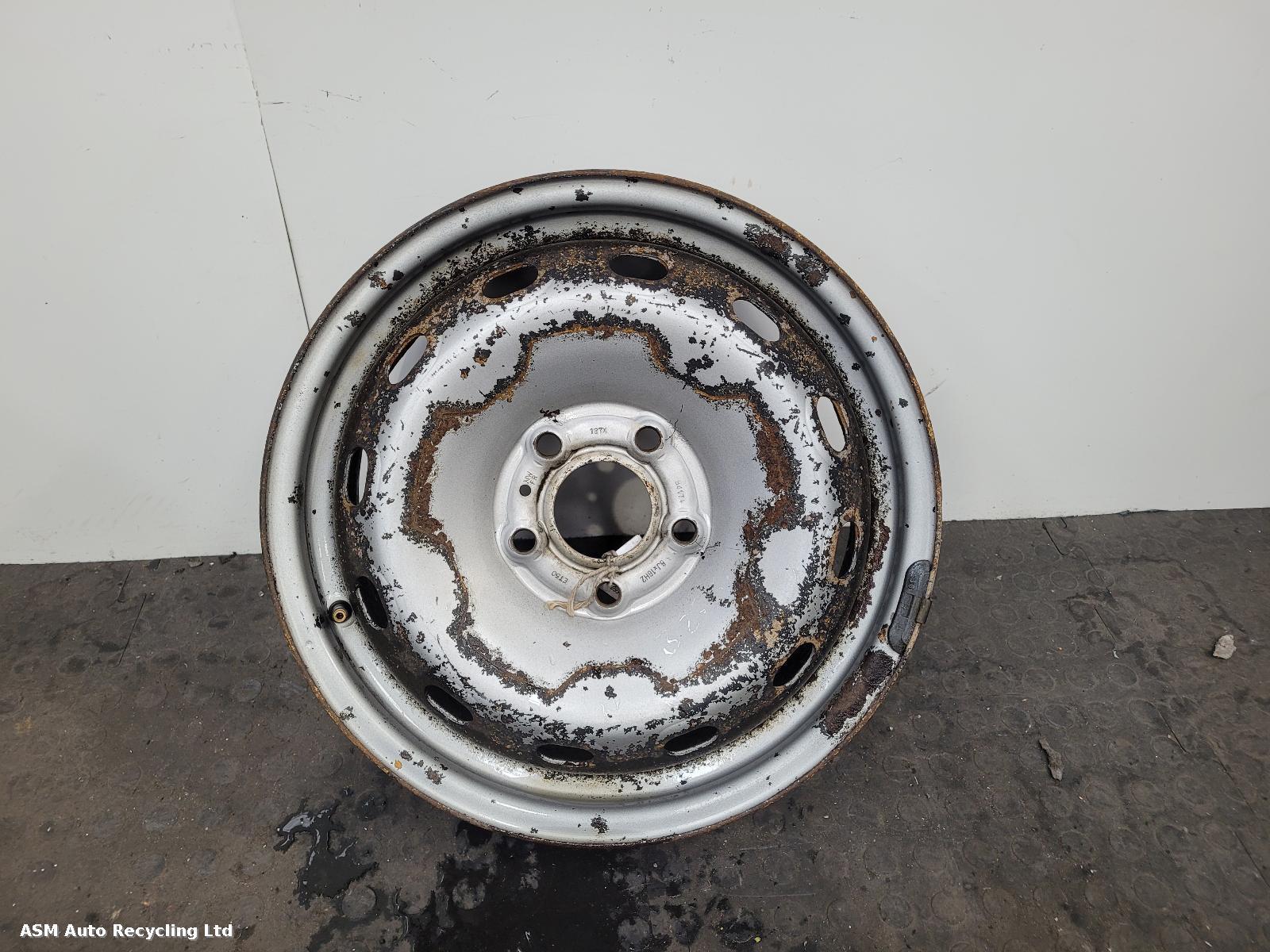 View Auto part Wheel Vauxhall Vivaro 2014