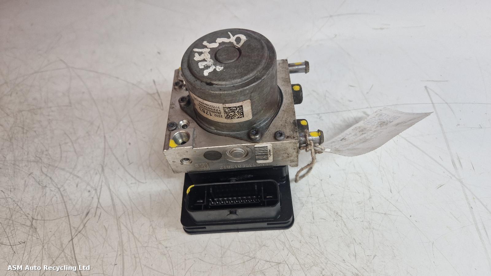 View Auto part ABS Pump/Modulator Vauxhall Insignia 2016