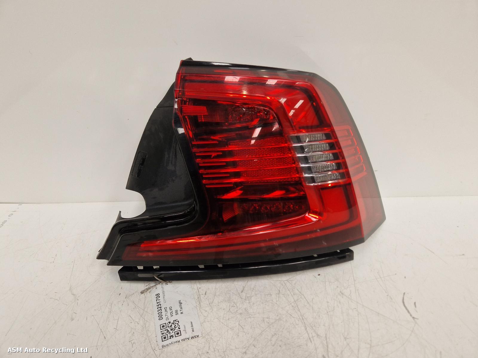 View Auto part R Taillight Volvo S90 2021