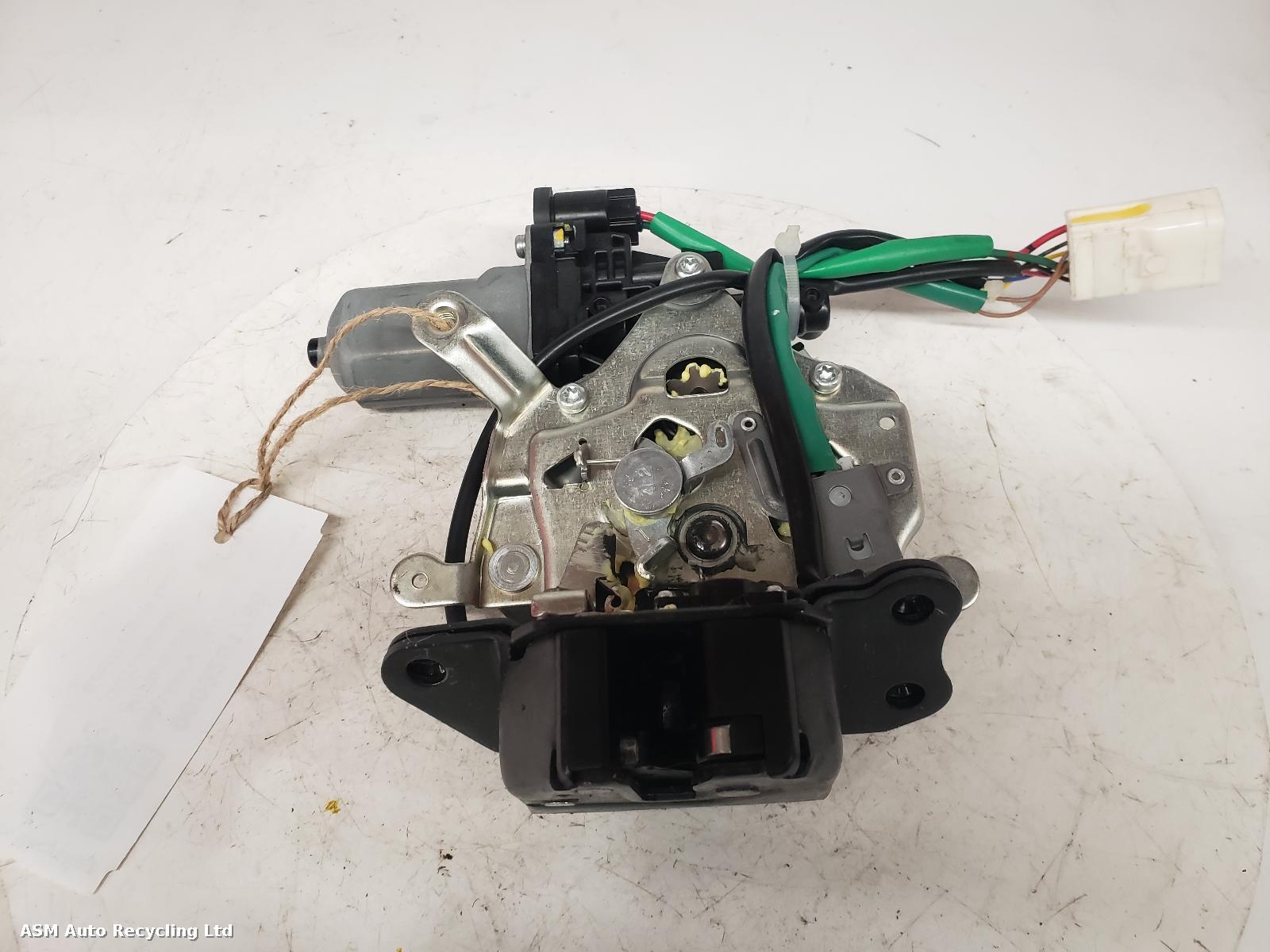 View Auto part Bootlid/Tailgate Lock Mitsubishi Outlander 2015