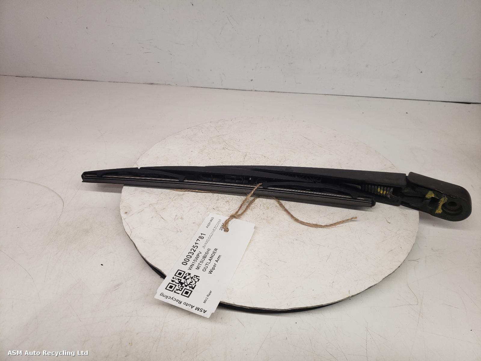 View Auto part Wiper Arm Mitsubishi Outlander 2015