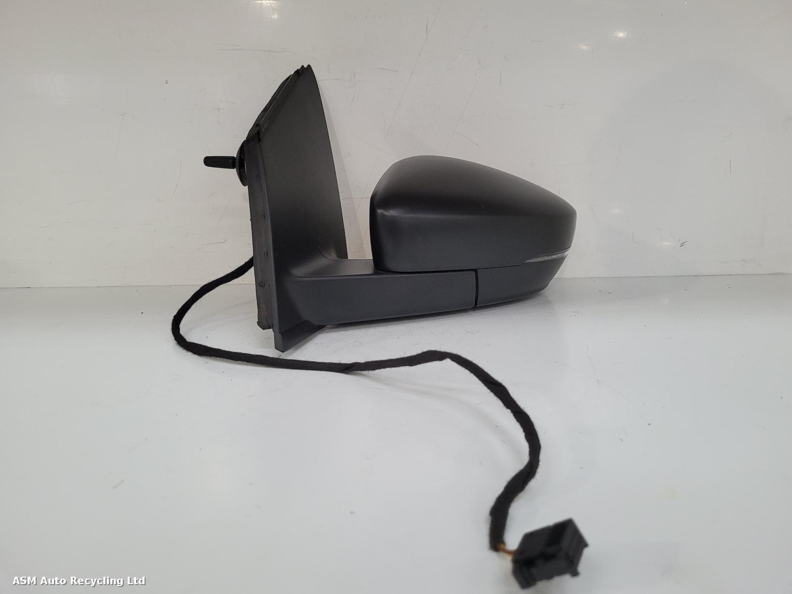 View Auto part L Door Mirror Volkswagen Polo 2017