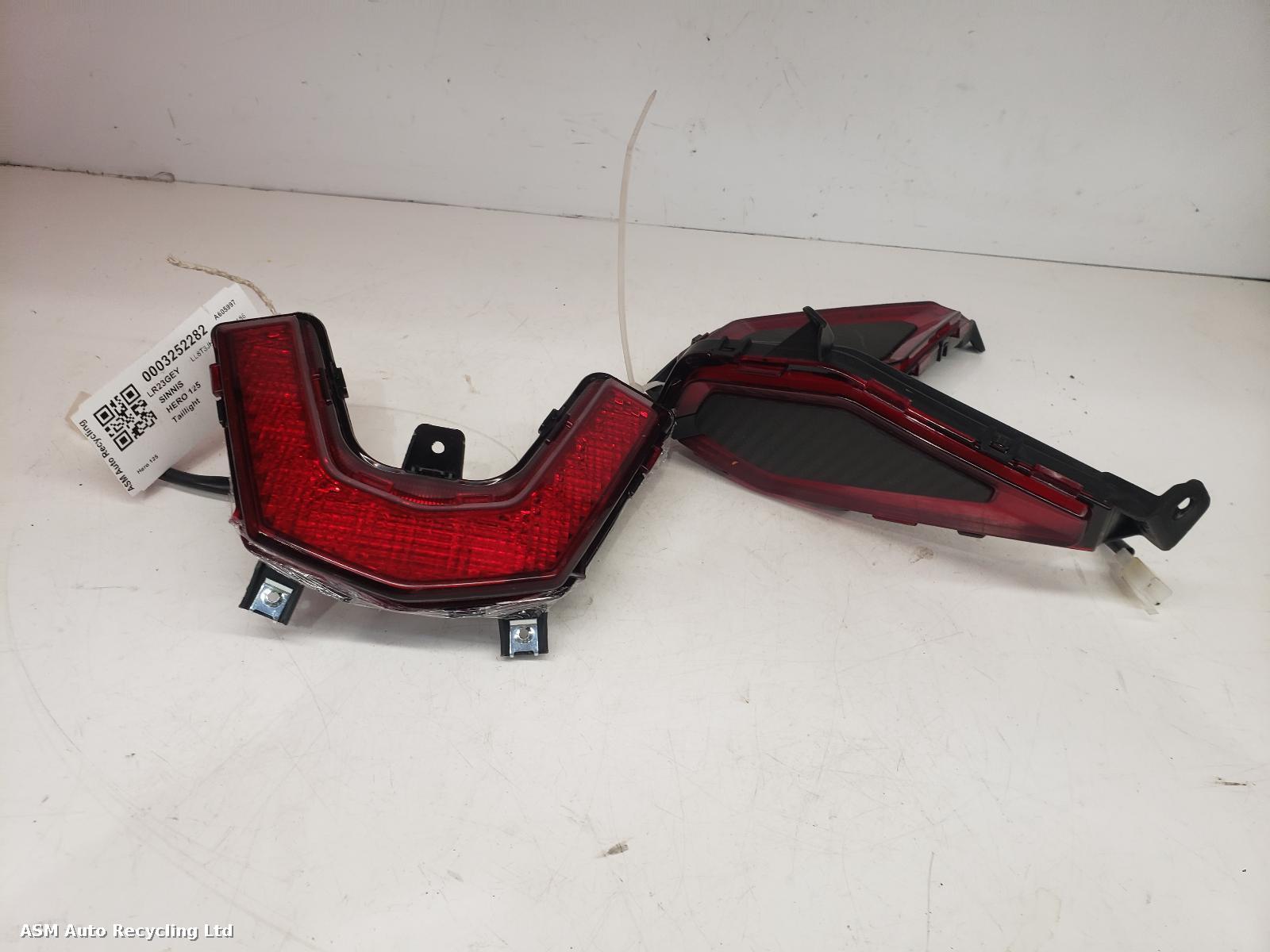 View Auto part Taillight Sinnis Hero 125 2023