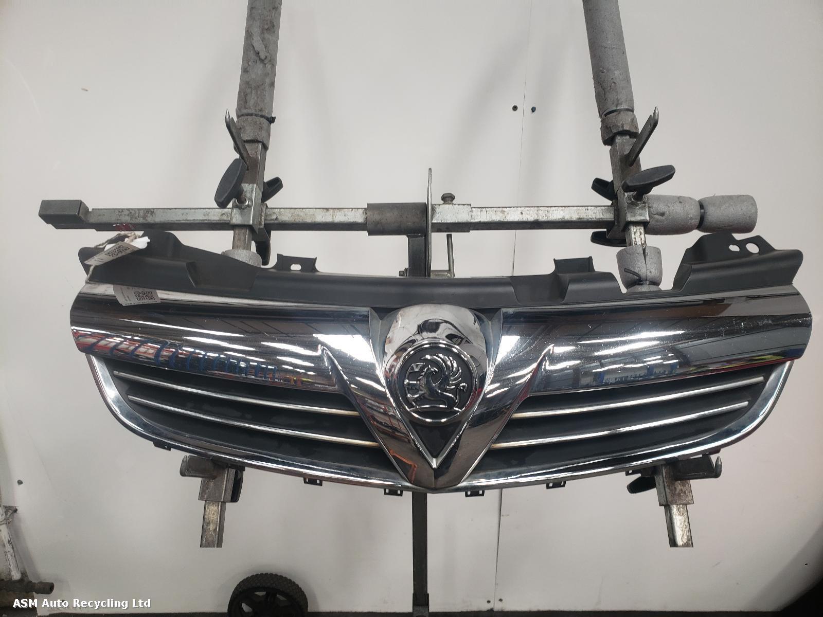 View Auto part Grille Vauxhall Zafira 2012
