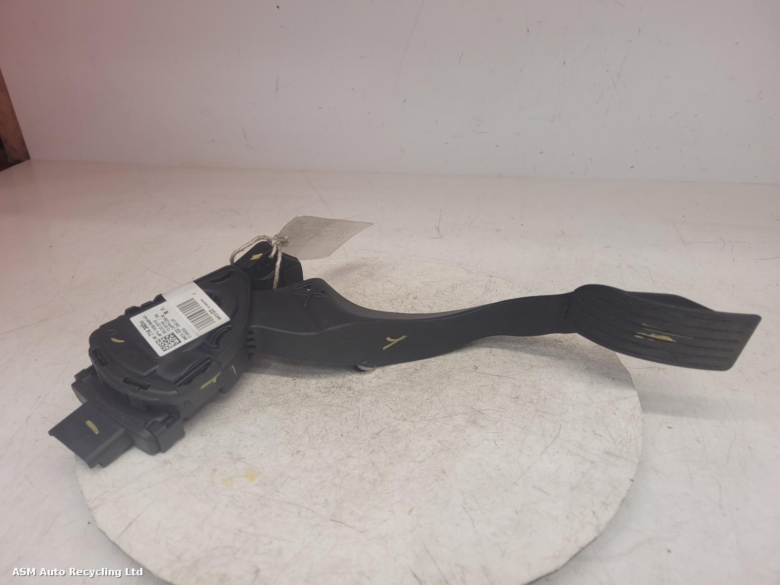 View Auto part Pedal Potentiometer Peugeot 208 2014