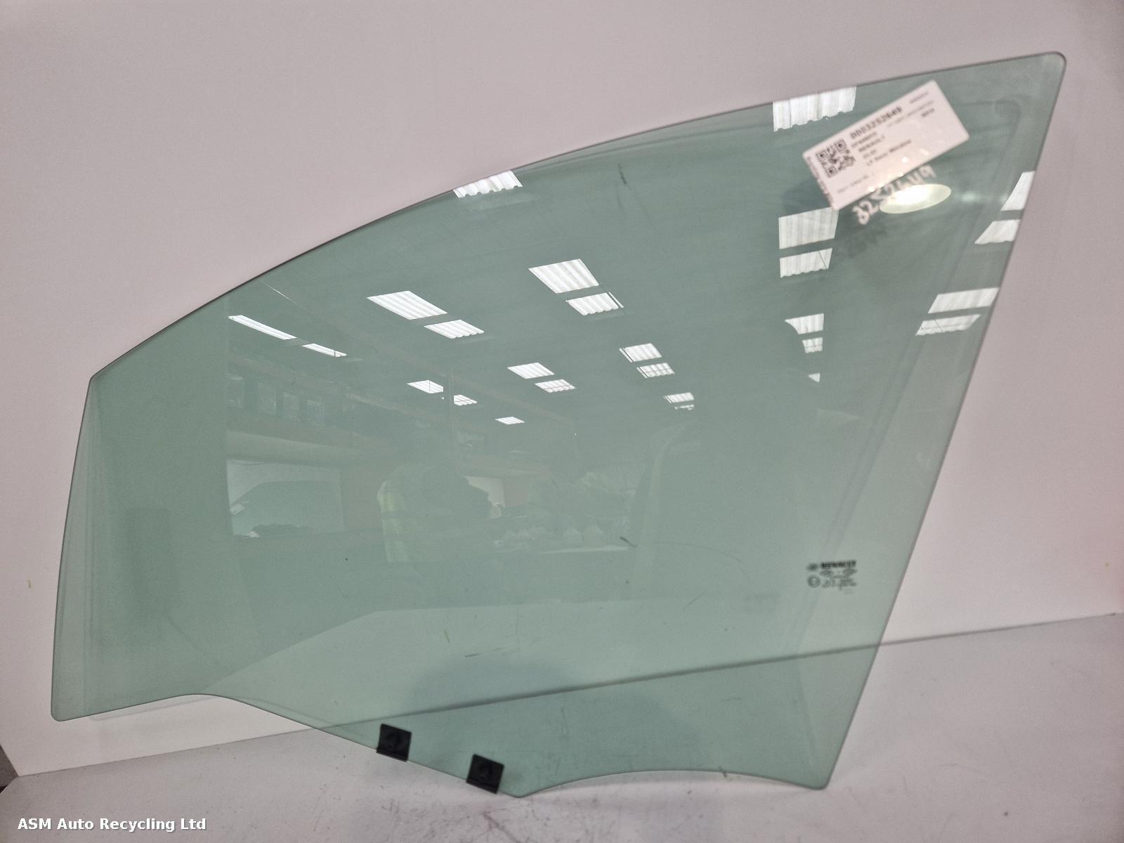 View Auto part LF Door Window Renault Clio 2014