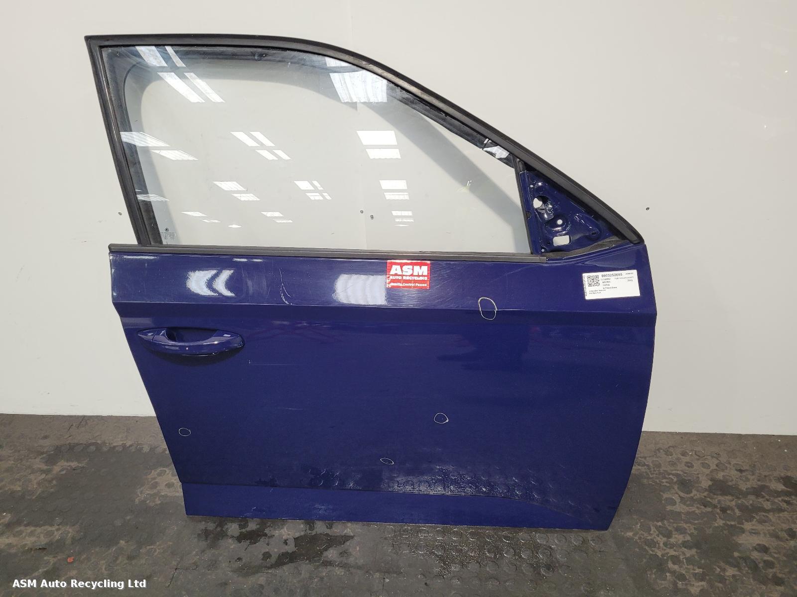 View Auto part R Front Door Skoda Fabia 2015