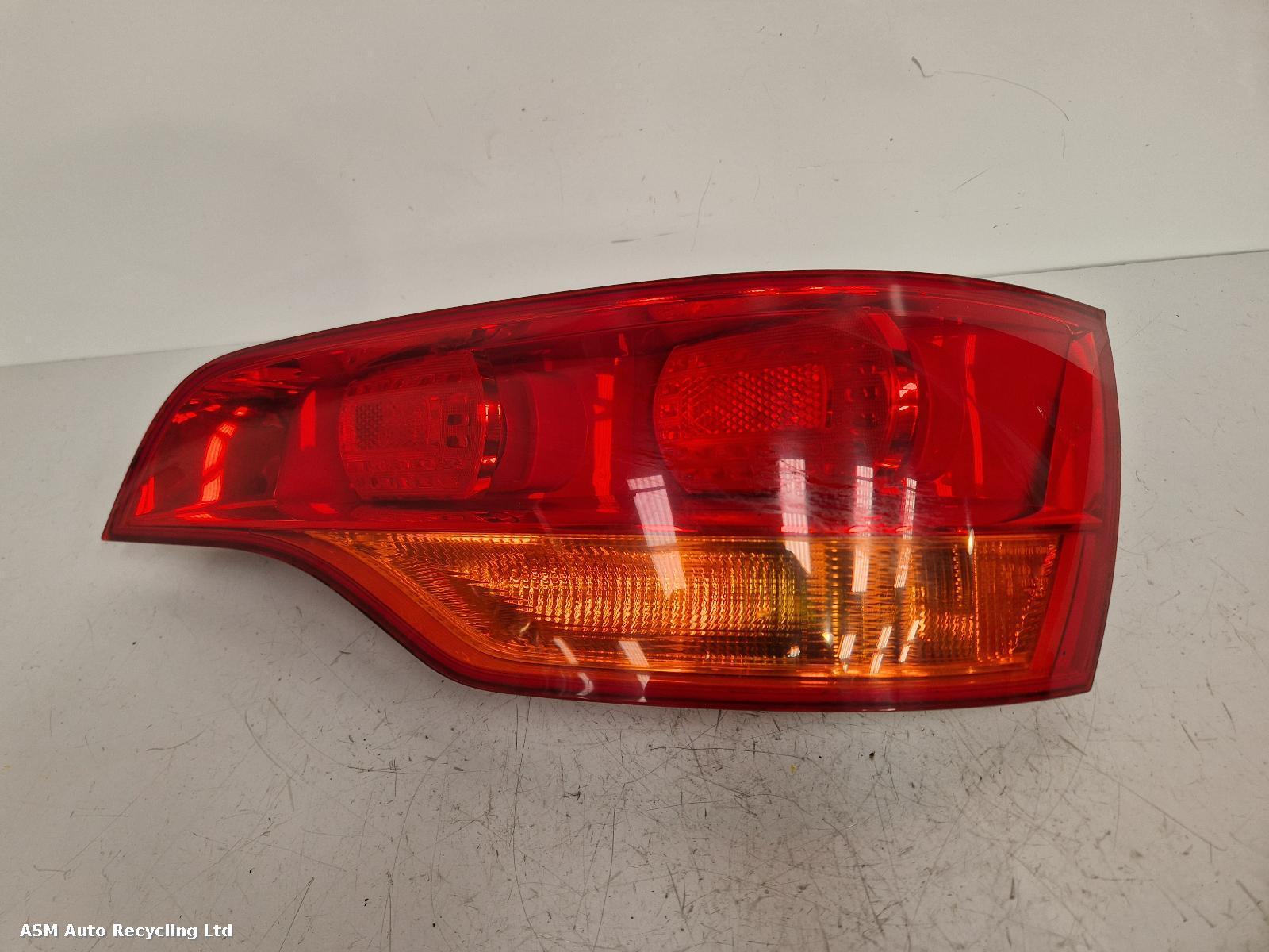View Auto part R Taillight Audi Q7 2007