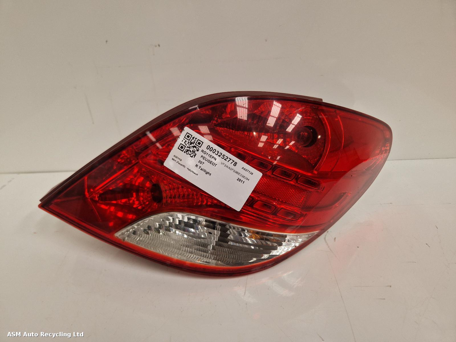 View Auto part R Taillight Peugeot 207 2011