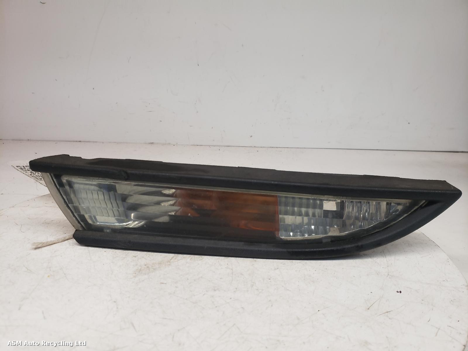 View Auto part R Indicator Light Volkswagen Scirocco 2011