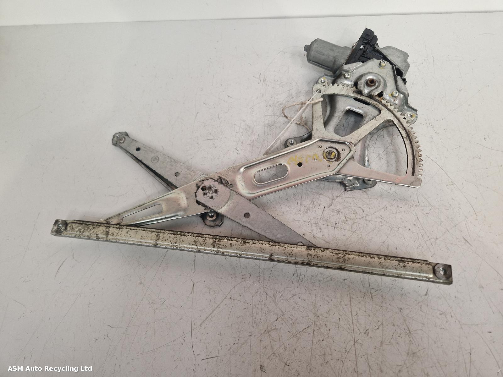 View Auto part RF Window Regulator Toyota Prius 2013