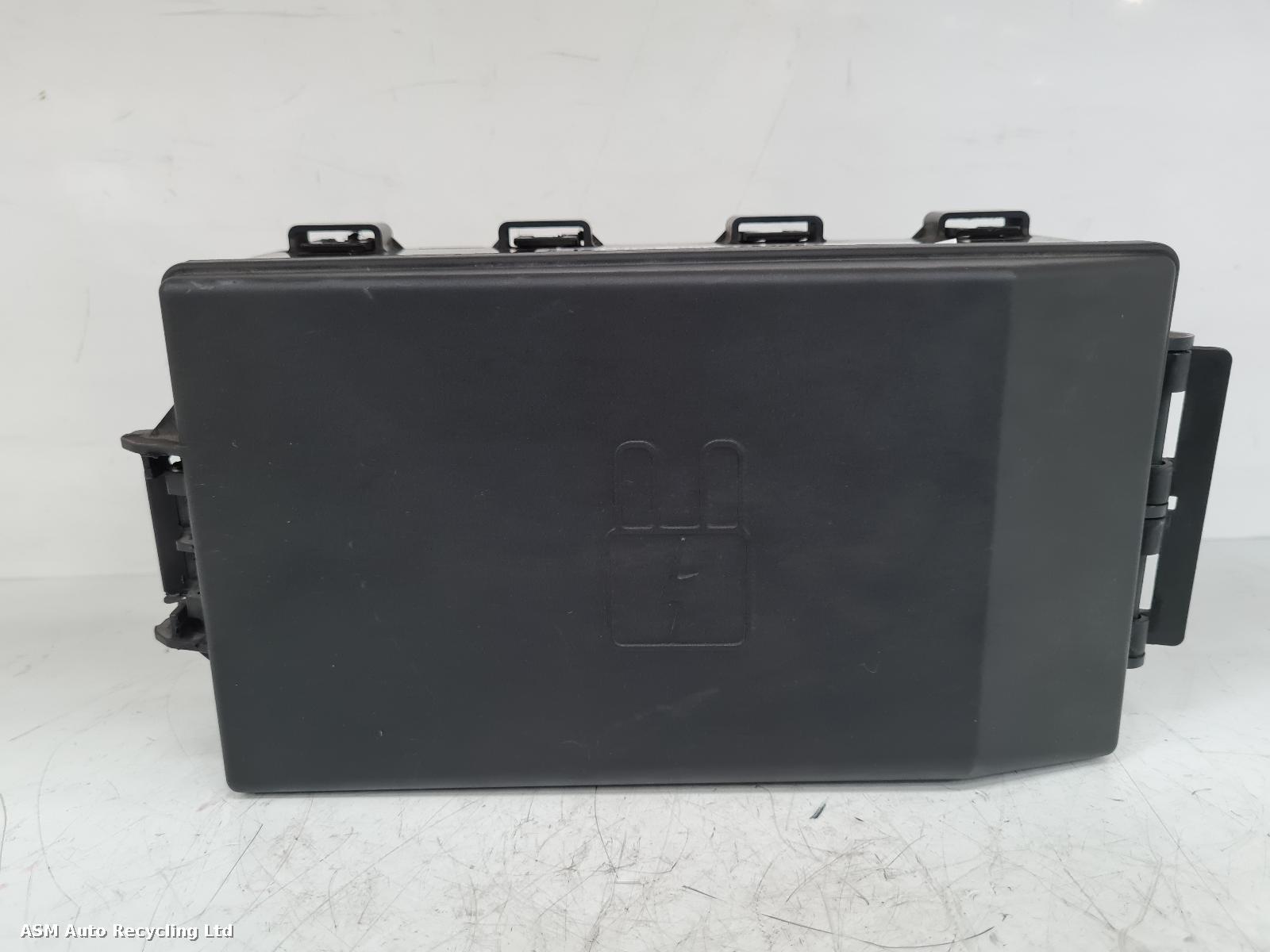 View Auto part Fuse Box Ford Transit Connect 2008